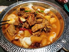 沙湾原始大盘鸡-丝路金桃·新疆菜(徐汇店)