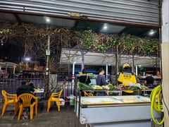 -蚝哥花姐湛江烤生蚝(美丽湾市场店)