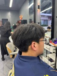 -藤野造型烫发染发