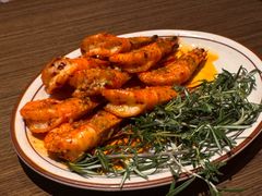 西班牙蒜香油爆虾-ZAFFERANO西班牙海鲜饭(上海首店)