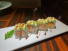 牛油果反卷-山葵家·创意料理(宁波来福士店)