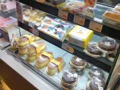 面包甜点陈列柜-巴黎贝甜(大宁国际商业广场店)