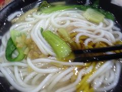 -丽虹云南过桥米线(兴工街店)