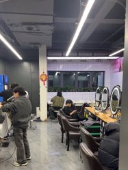 -藤野造型烫发染发