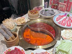 -红九格老火锅(三峡广场店)
