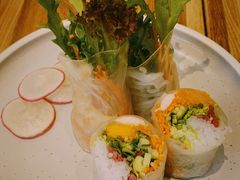 芒果大虾纸米卷-大茴香越法料理(SOHO复兴店)