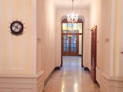 -因特拉肯贝乌里瓦奇大酒店