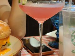 -鲨鱼美式餐厅酒吧Sharky