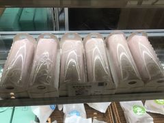 -顶东面包花园·生日蛋糕(世博店)