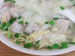 -胖子馄饨坊