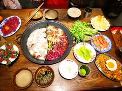 -萍姐火锅·公路夜市(武汉首店)