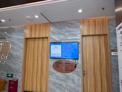 -上海仁爱医院口腔科 · 种植