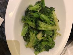 蒜蓉西兰花-大理实力希尔顿酒店御璽中餐厅YUXI – CHINESE RESTAURANT