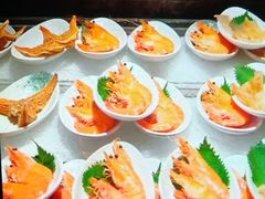 -雍容荟帝王蟹活龙虾展台自助(IFS黑金店)