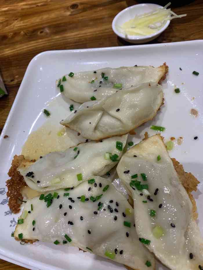 镇江长鱼汤-"嘉定娄塘镇新开了一家镇江长鱼汤的饭馆,我.