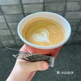 点了澳白 确实能闻到酒味诶 很浓郁！
