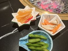 -山川小町·极番烧肉(新地假日广场店)