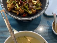 -乔家小院•非遗驴肉•本地小海鲜(滨河路店)
