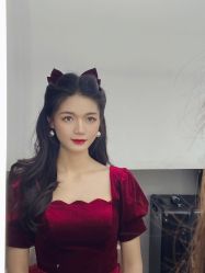 -艾米丽婚纱礼服