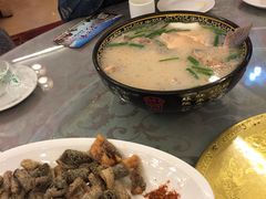 -蔼若春.传承三十年云南菜(金碧公园店)