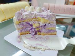 -顶东面包花园·生日蛋糕(世博店)