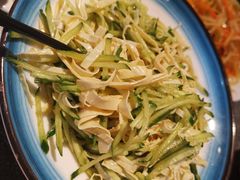 拌豆腐丝-华盛园卷子王农家菜水库鱼