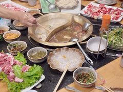 -顶顶汤火牛排火锅·经典铜锅涮肉