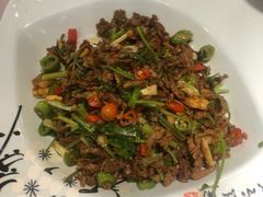 小炒牛肉丝-京城小江南·北京烤鸭·江南土菜·白鱼(中关村店)
