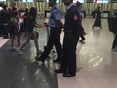 -西沃古尔·拉姆古兰爵士国际机场
