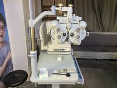 -优医视平价眼镜超市蔡司依视路折扣(小马厂店)