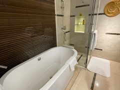 -青岛海尔洲际酒店
