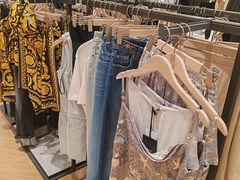 -唯品会(北京国瑞城店)