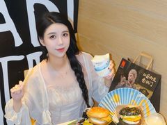 -麦当劳(假日广场店)