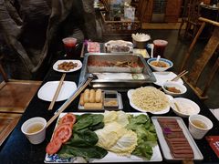 -百年川椒重庆老火锅(光谷店)