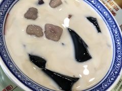 -赵记传承特色牛奶甜品(泉城广场店)