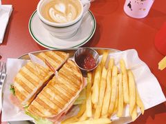 -Catch Bagel(芳草地店)