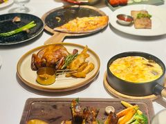 -静香HOUSE·全时段融合餐厅(七星欢乐颂店)