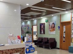 -茂菊口腔连锁(浦东南路店)