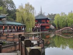 -房湖公园