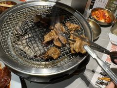 -草家酱蟹炭火烤肉店(珲春南路一店)