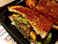 -The Habit Burger Grill 哈比特汉堡(复兴soho店)