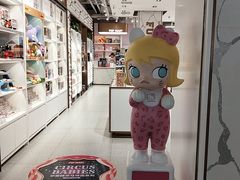 -泡泡玛特POPMART(蓝色港湾店)