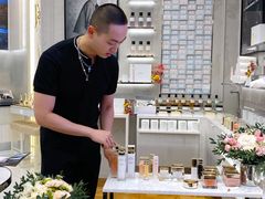 -Dior迪奥(上海世茂广场店)