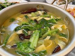 小馆蔬菜麻辣烫-以前的小酒馆(中山广场店)