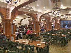 大堂-清真·玛丽亚新疆菜主题餐厅(浙江中路店)