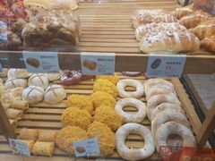-BROAD面包路·欧式面包(龙湖时代C馆店)