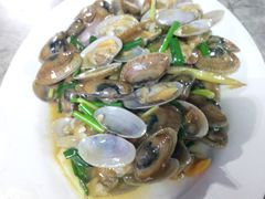 -四川小胡子海鲜(丁村万人海鲜广场店)