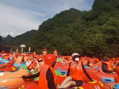-秦岭峡谷漂流景区
