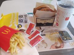 -麦当劳(杭州临平万达广场店)