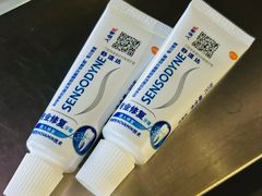 -岳辰齿科(浦东长泰店)